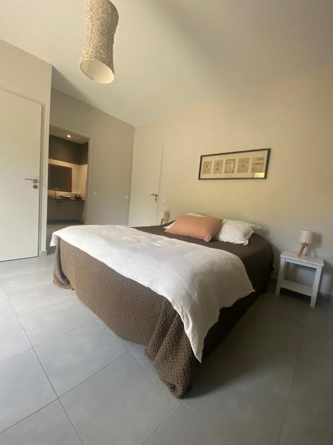 Bed and Breakfast Les Centaurines Saint-Siffret Exterior foto