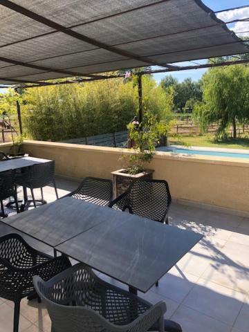 Bed and Breakfast Les Centaurines Saint-Siffret Exterior foto